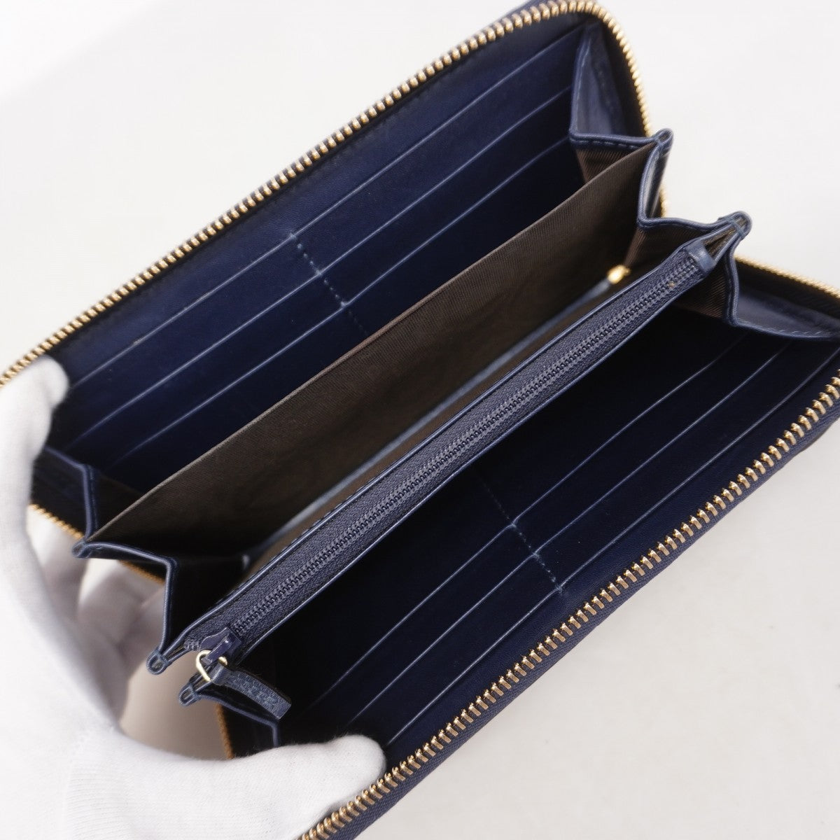 【6gc3261-k】グッチ 長財布 マイクログッチシマ 307997 エナメル ブルー シャンパンゴールド金具【中古】レディース