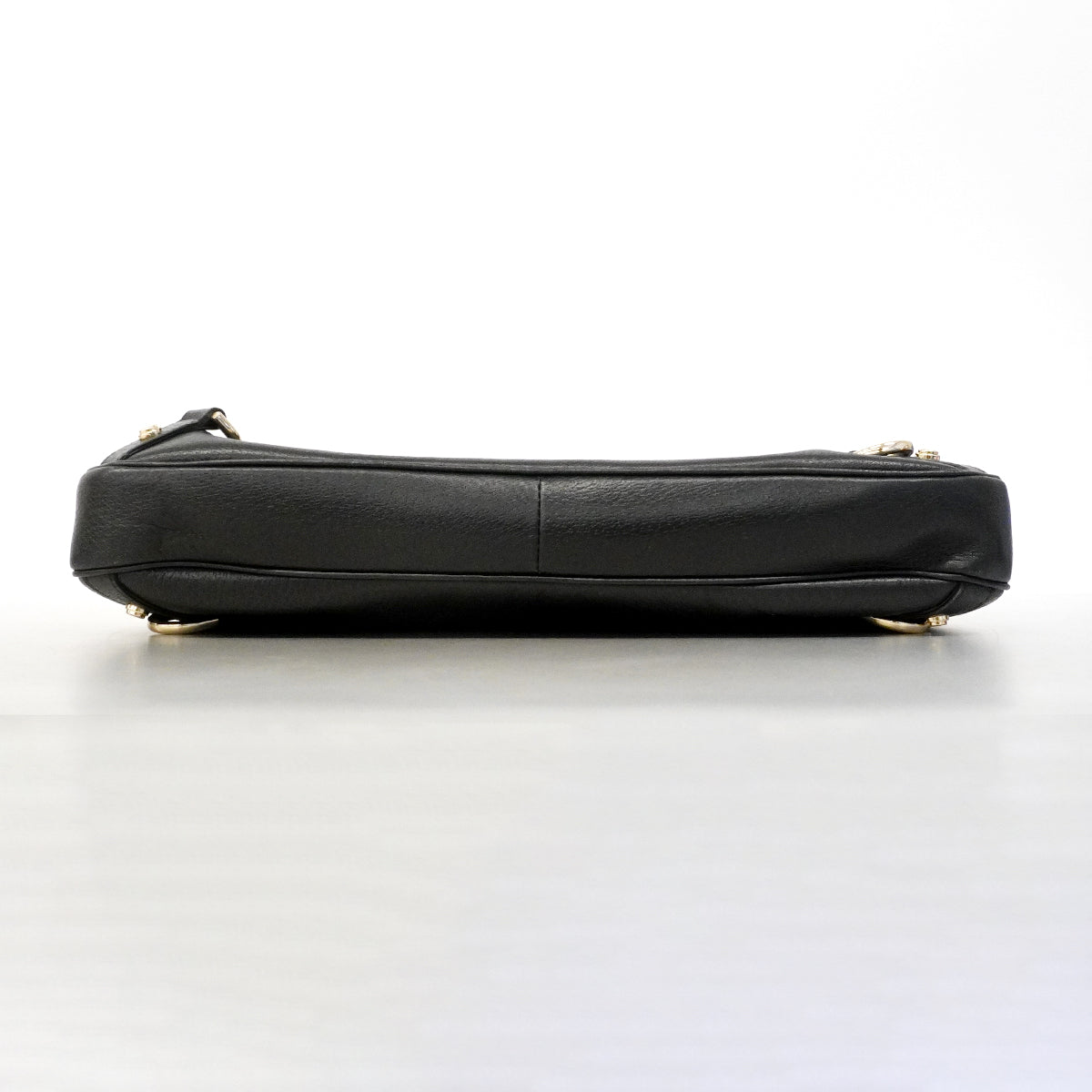 【6gc3290-k】グッチ ショルダーバッグ アビー 130737 レザー ブラック シャンパンゴールド金具【中古】レディース