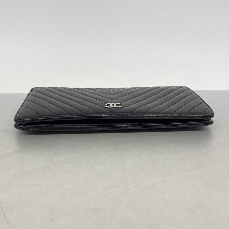 【6gc3294-k】シャネル 長財布 Vステッチ ラムスキン ブラック シルバー金具【中古】レディース