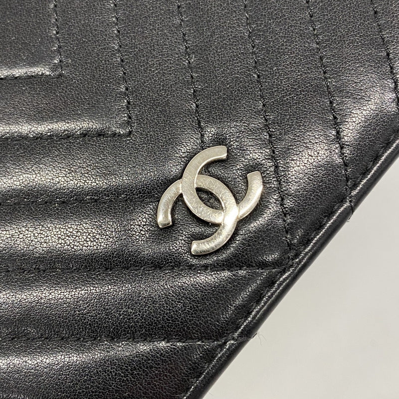 【6gc3294-k】シャネル 長財布 Vステッチ ラムスキン ブラック シルバー金具【中古】レディース