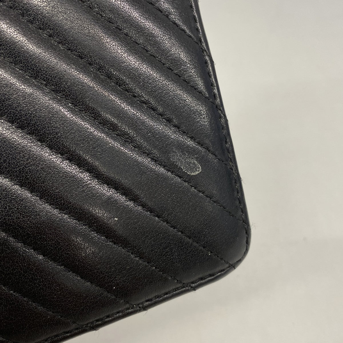 【6gc3294-k】シャネル 長財布 Vステッチ ラムスキン ブラック シルバー金具【中古】レディース