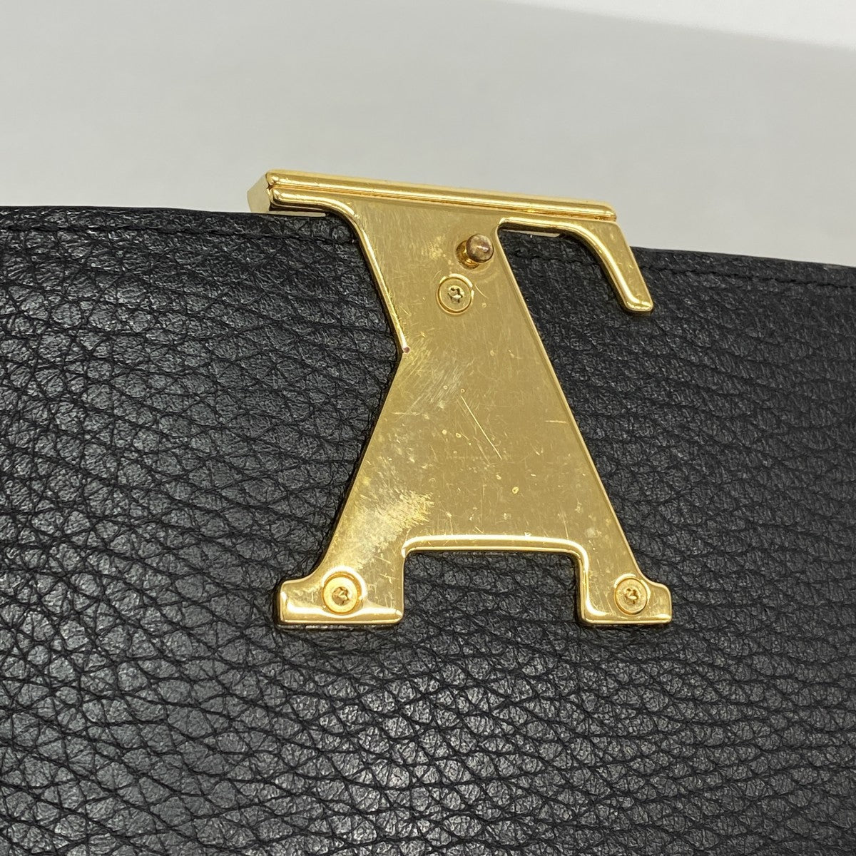 【6gc3329-k】ルイヴィトン 長財布 トリヨン ポルトフォイユカプシーヌ M61248 ノワール【中古】レディース