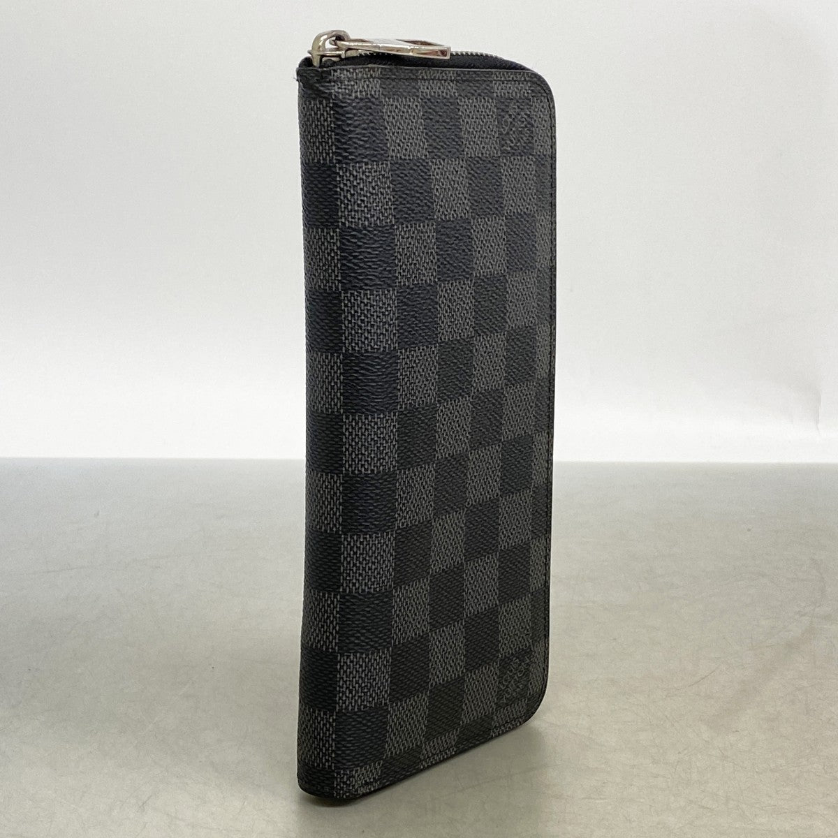 【6gc3331-k】ルイヴィトン 長財布 ダミエ・グラフィット ジッピーウォレットヴェルティカル N63095 ブラック【中古】メンズ