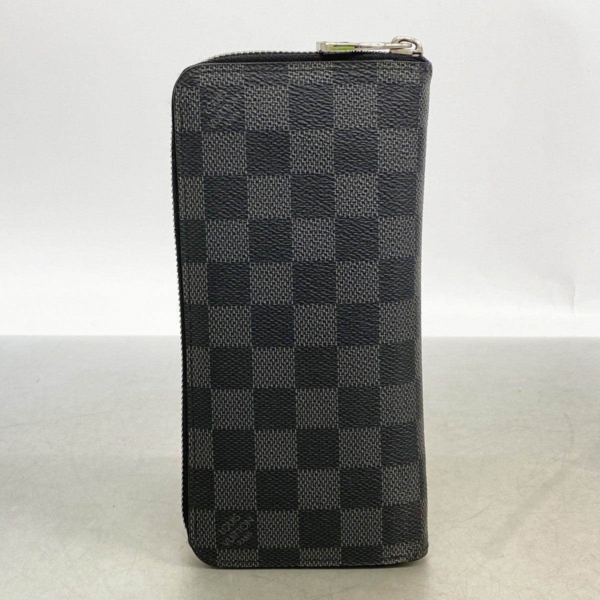 【6gc3331-k】ルイヴィトン 長財布 ダミエ・グラフィット ジッピーウォレットヴェルティカル N63095 ブラック【中古】メンズ