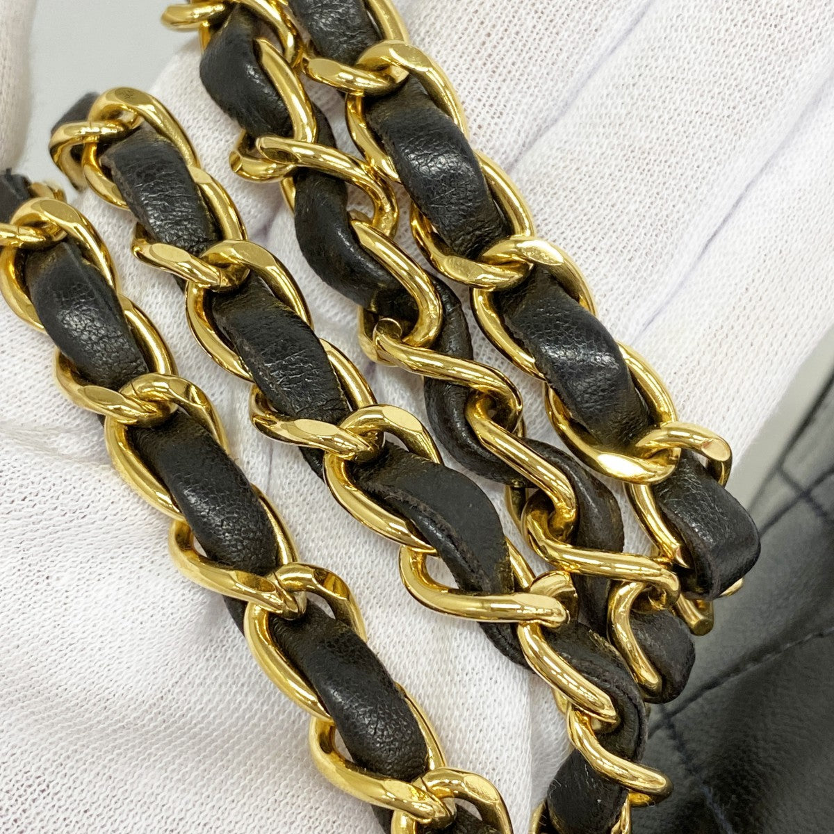 【6gc3356】シャネル ショルダーバッグ マトラッセ Wフラップ Wチェーン ラムスキン ブラック ゴールド金具【中古】レディース