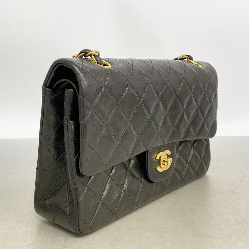 【6gc3356】シャネル ショルダーバッグ マトラッセ Wフラップ Wチェーン ラムスキン ブラック ゴールド金具【中古】レディース