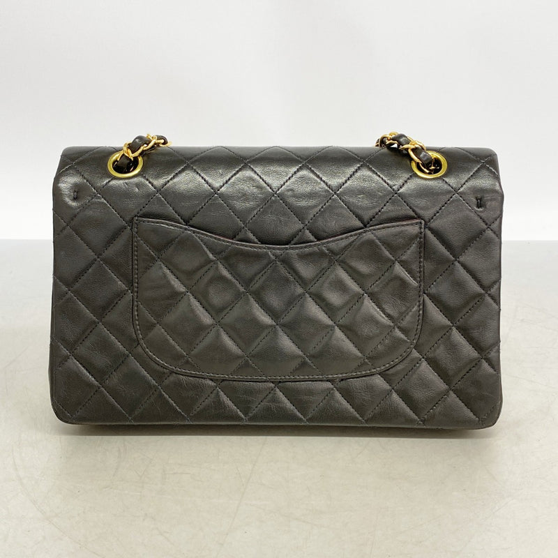 【6gc3356】シャネル ショルダーバッグ マトラッセ Wフラップ Wチェーン ラムスキン ブラック ゴールド金具【中古】レディース