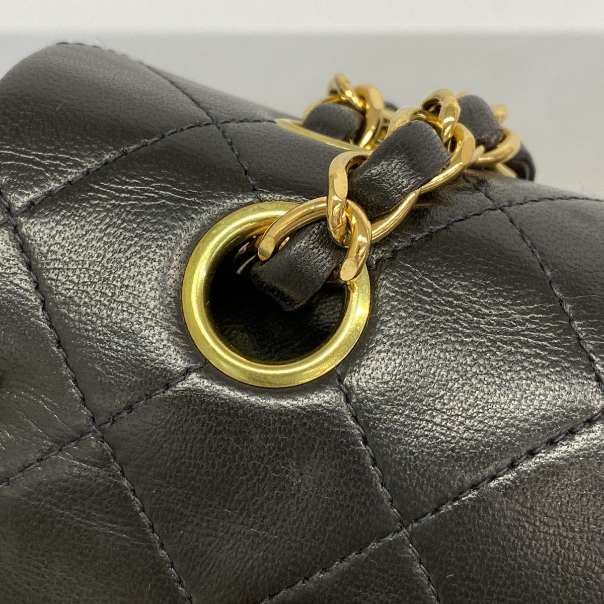 【6gc3356】シャネル ショルダーバッグ マトラッセ Wフラップ Wチェーン ラムスキン ブラック ゴールド金具【中古】レディース