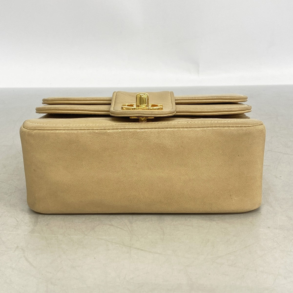 【6gc3364】シャネル ショルダーバッグ チェーンショルダー ラムスキン ベージュ ゴールド金具【中古】レディース