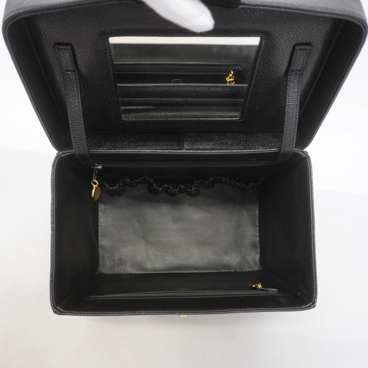 【6gc3406-k】シャネル バニティバッグ チェーンショルダー キャビアスキン ブラック ゴールド金具 2wayバッグ【中古】レディース