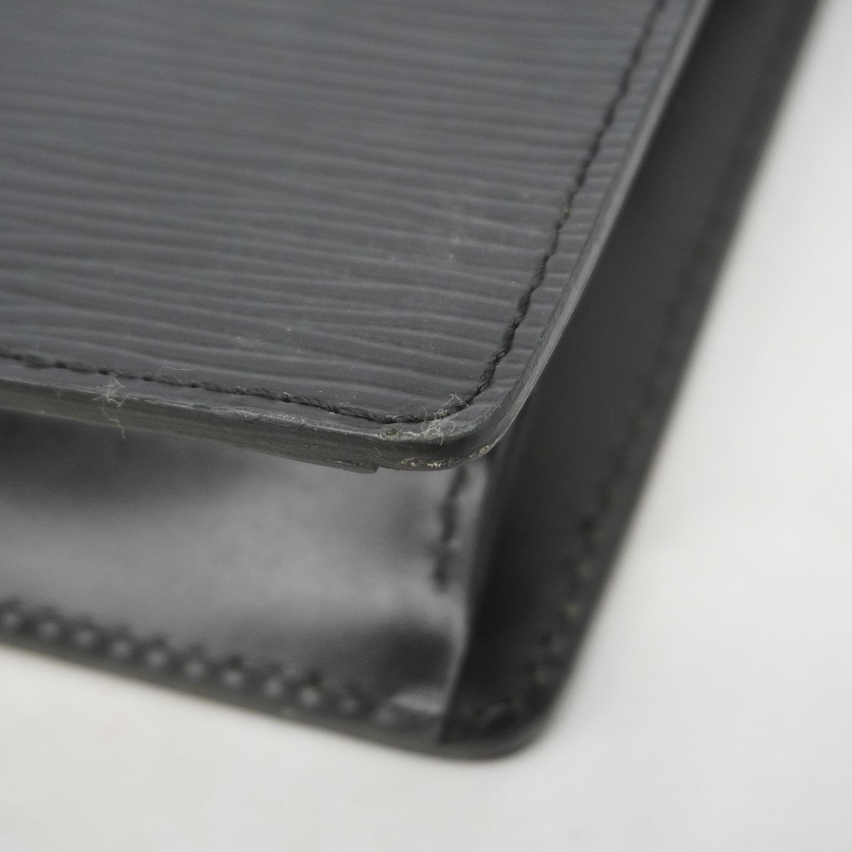 【6gc3418-k】ルイヴィトン クラッチバッグ エピ ポシェットオム M52752 ノワール【中古】メンズ