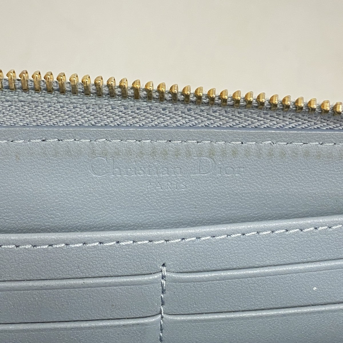 【6gc3501】クリスチャンディオール 長財布 カナージュ レザー ライトブルー シャンパンゴールド金具【中古】レディース