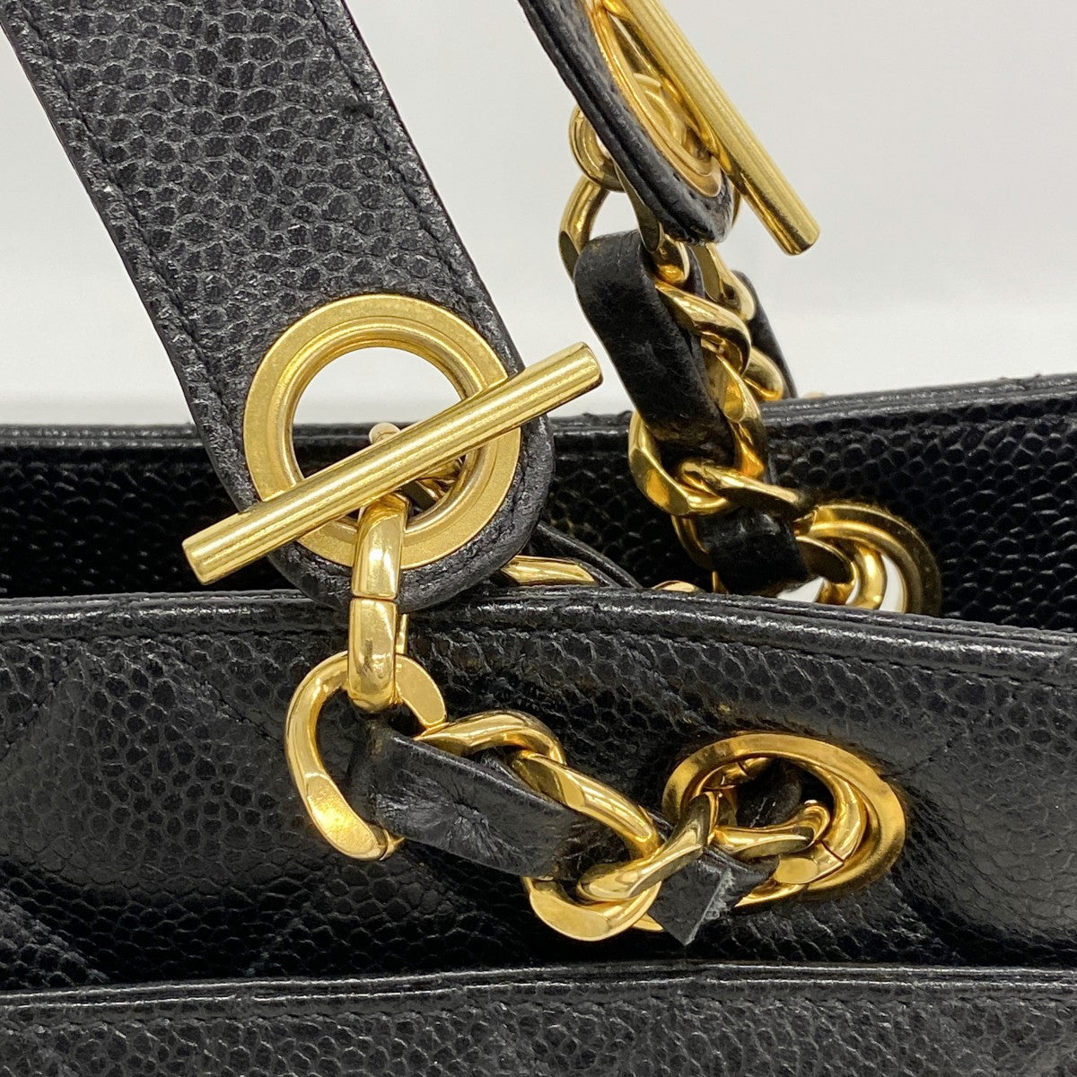 【6gc3563-k】シャネル ショルダーバッグ マトラッセ キャビアスキン ブラック ゴールド金具【中古】レディース