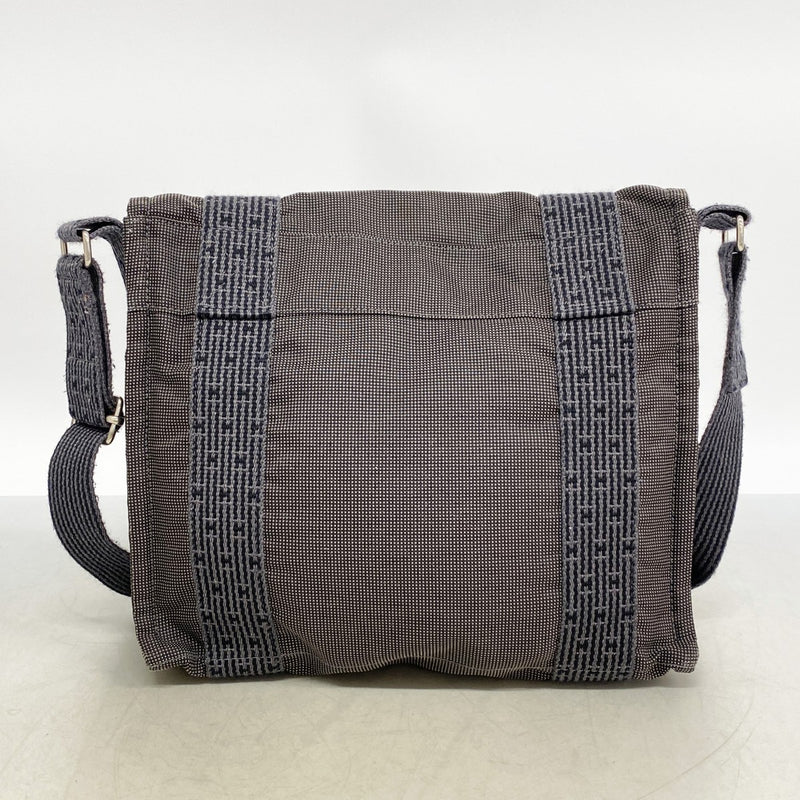【6gc3573-k】エルメス ショルダーバッグ エールラインバサスPM キャンバス グレー シルバー金具【中古】メンズ レディース ユニセックス