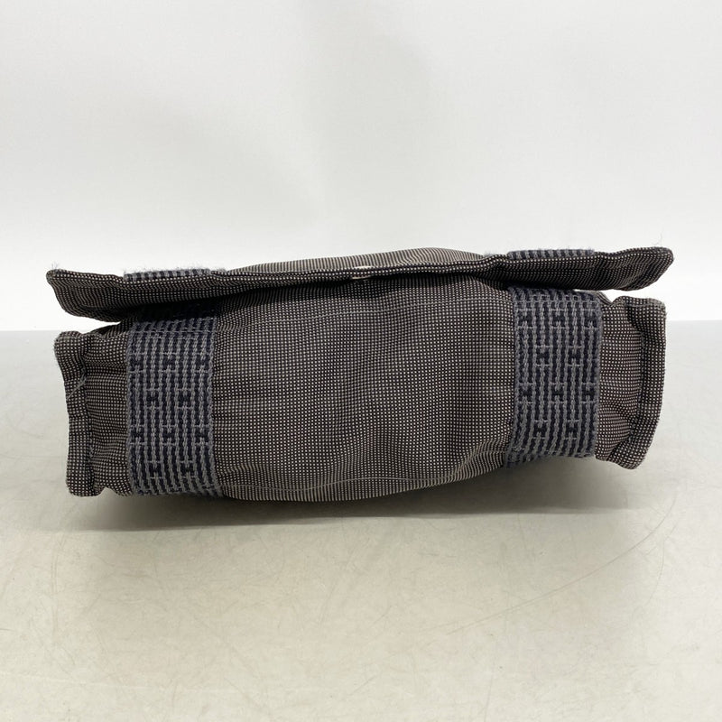 【6gc3573-k】エルメス ショルダーバッグ エールラインバサスPM キャンバス グレー シルバー金具【中古】メンズ レディース ユニセックス