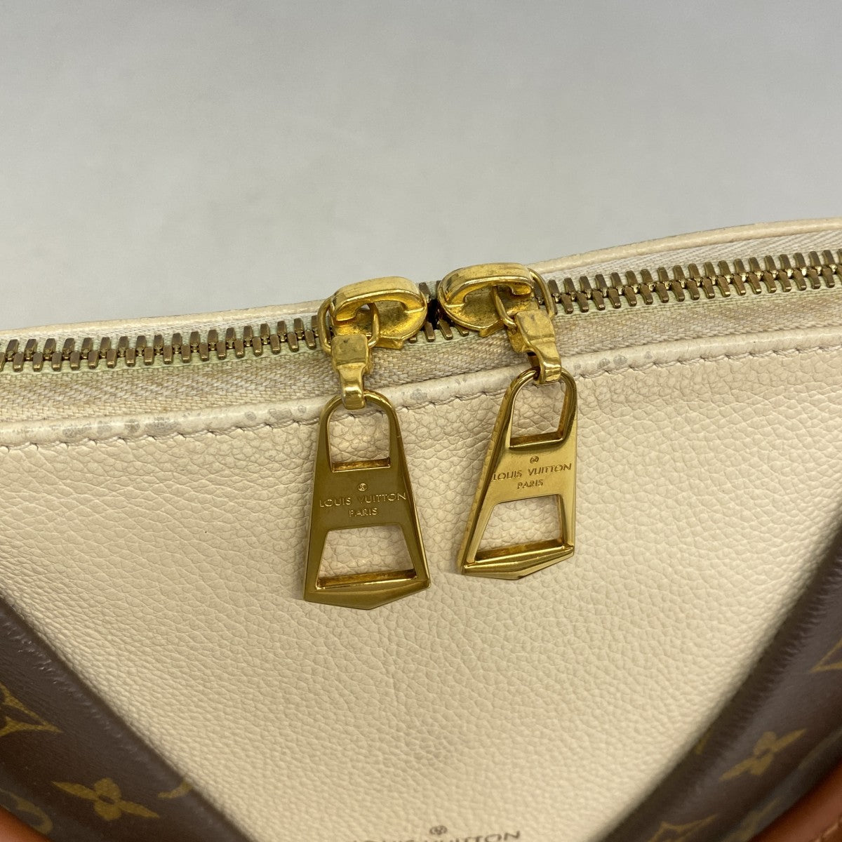 【6gc3583-k】ルイヴィトン ハンドバッグ モノグラム VトートBB M44520 ブラウン 2wayバッグ【中古】レディース