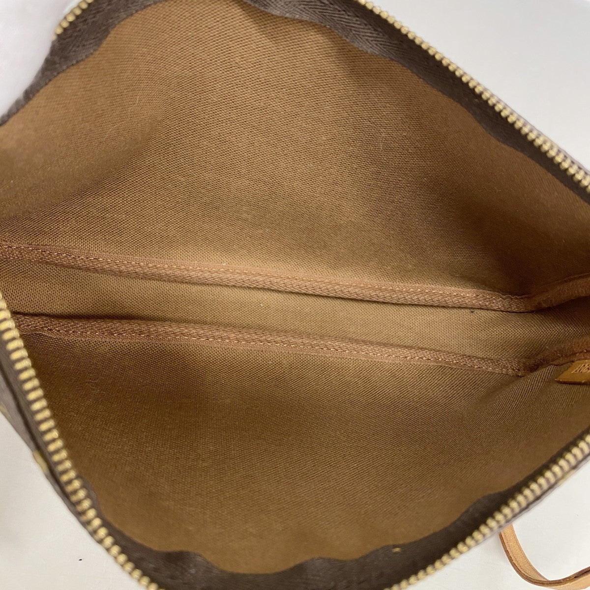 【6gc3595】ルイヴィトン ポーチ モノグラム ポシェットアクセソワール M51980 ブラウン【中古】レディース
