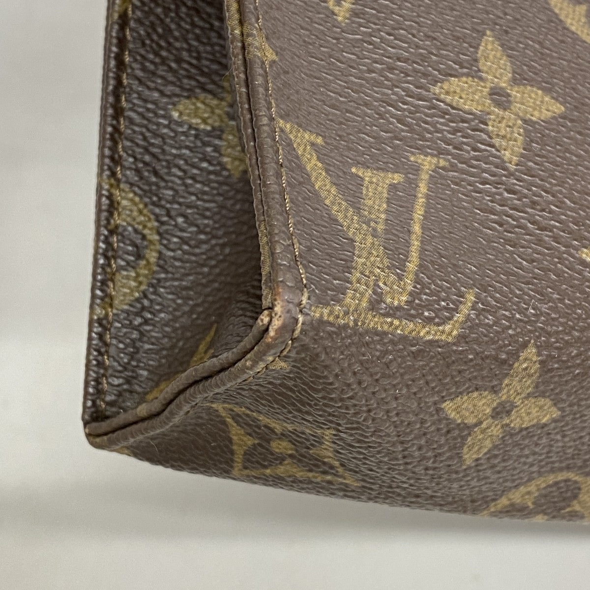 【6gc3596】ルイヴィトン ポーチ モノグラム ポシェットトワレット19 M47544 ブラウン【中古】レディース
