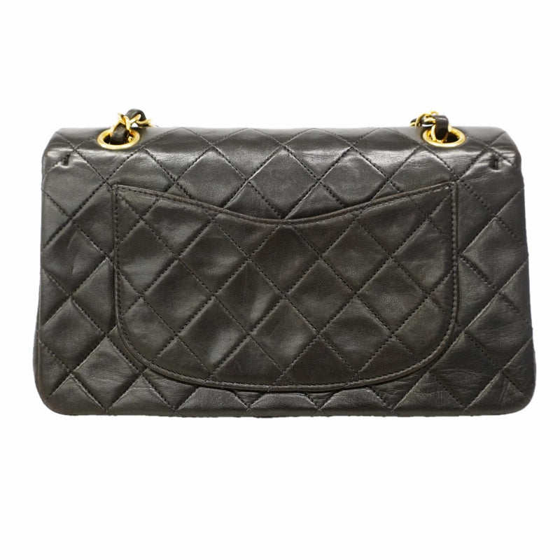 【6gc3609】シャネル ショルダーバッグ マトラッセ Wフラップ Wチェーン ラムスキン ブラック ゴールド金具【中古】レディース