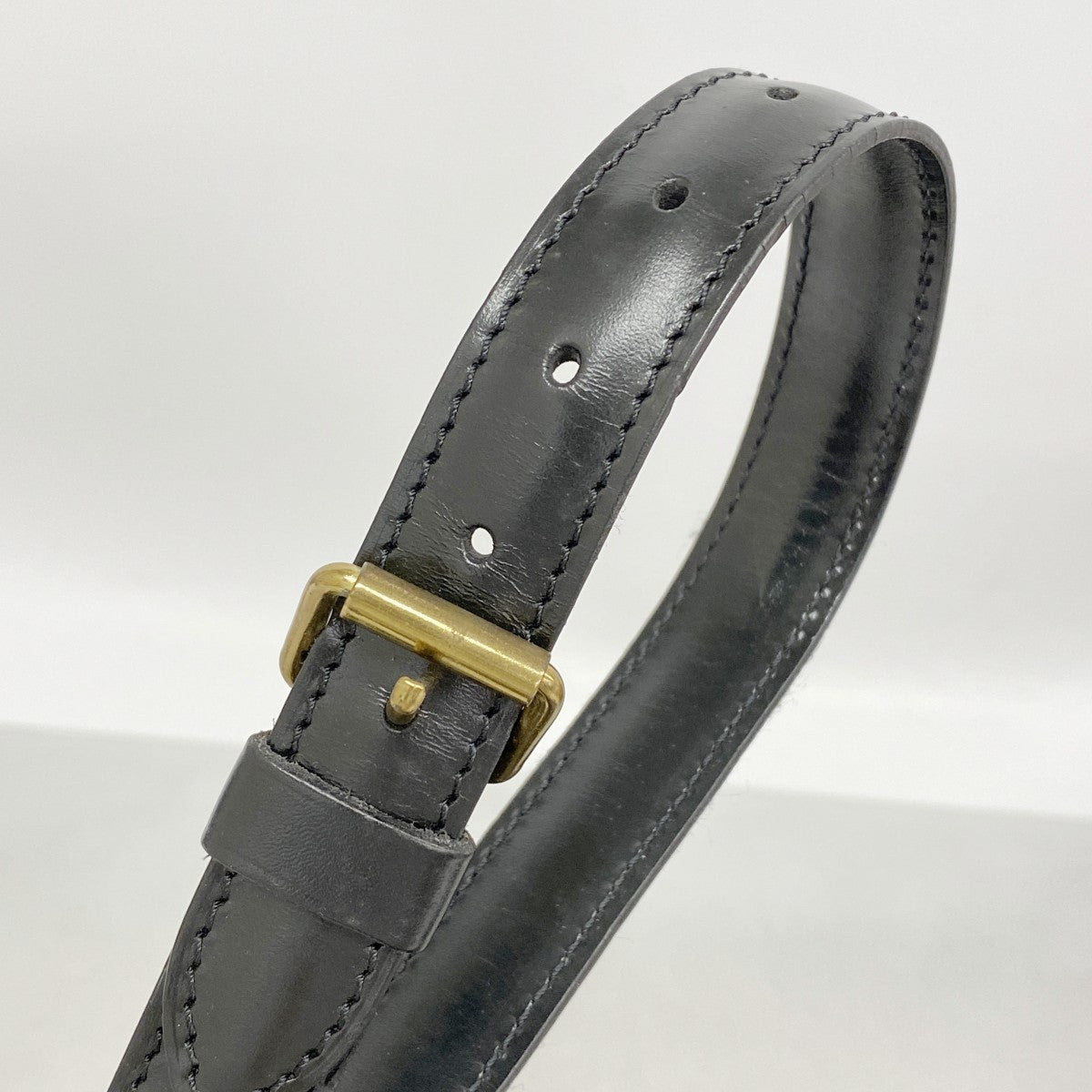 【6gc3622-k】ルイヴィトン ショルダーバッグ エピ カルトシエール M52242 ノワール【中古】レディース