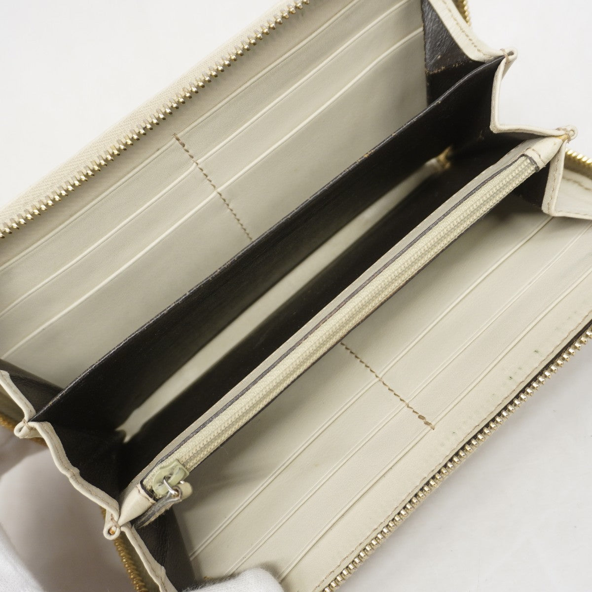 【6gc3664-k】グッチ 長財布 グッチシマ 212110 レザー アイボリー ゴールド金具【中古】レディース