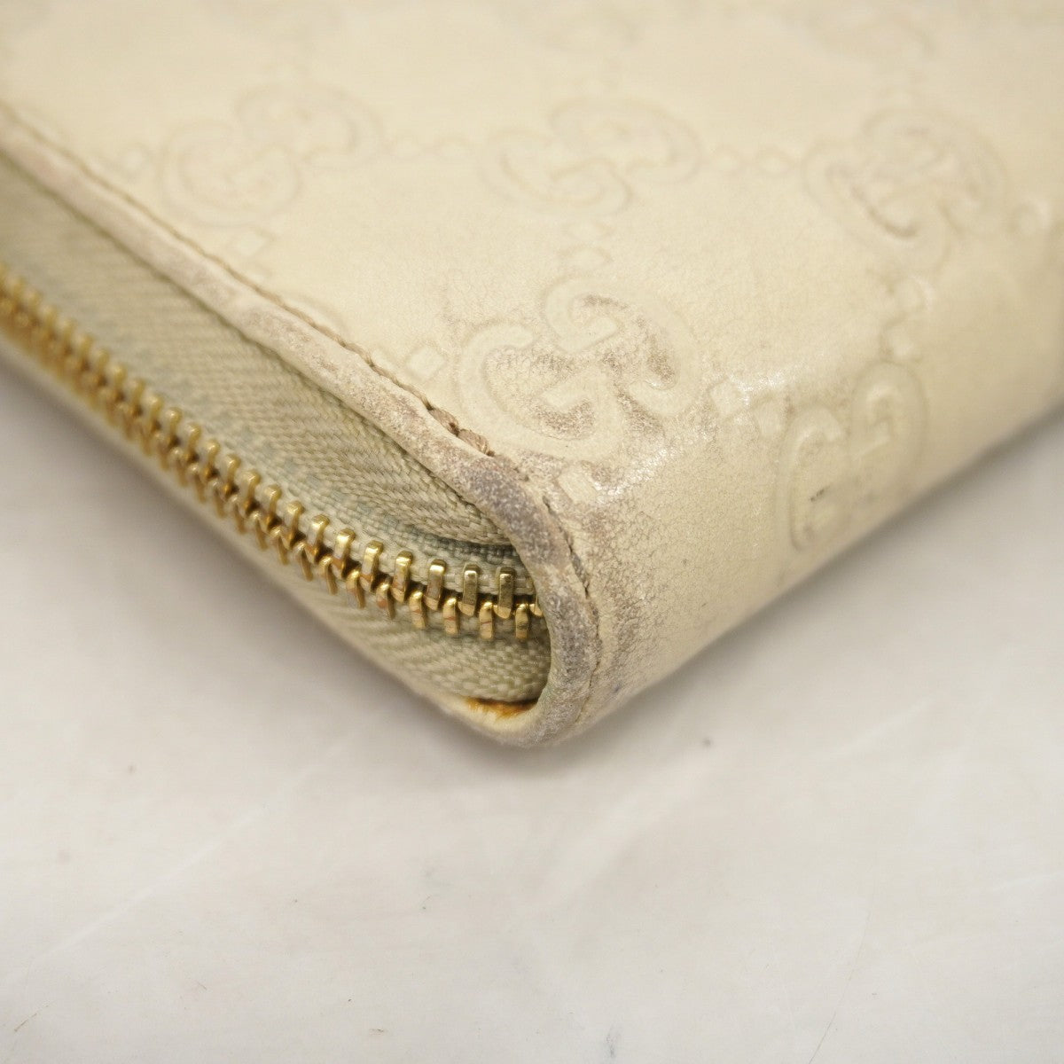 【6gc3664-k】グッチ 長財布 グッチシマ 212110 レザー アイボリー ゴールド金具【中古】レディース