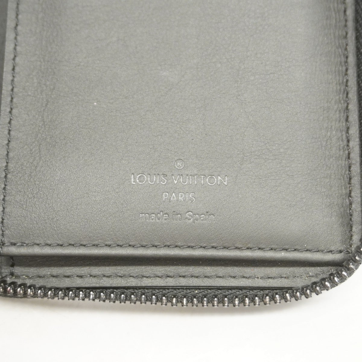 【6gc3689】ルイヴィトン 長財布 モノグラムトリヨン ジッピーウォレットヴェルティカル M69047 ノワール【中古】メンズ