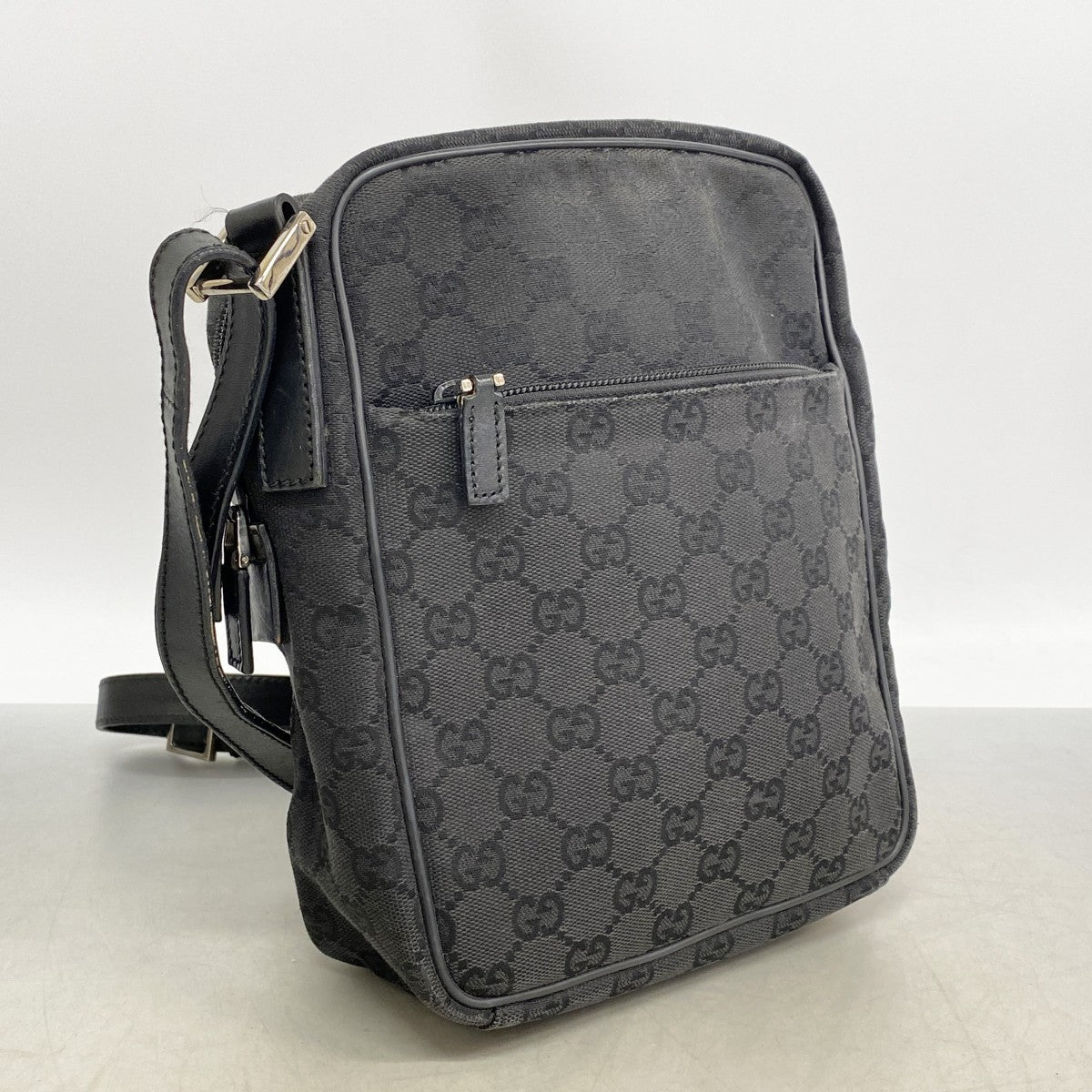 【6gc3714-k】グッチ ショルダーバッグ GGキャンバス 03136 キャンバス ブラック シルバー金具【中古】レディース