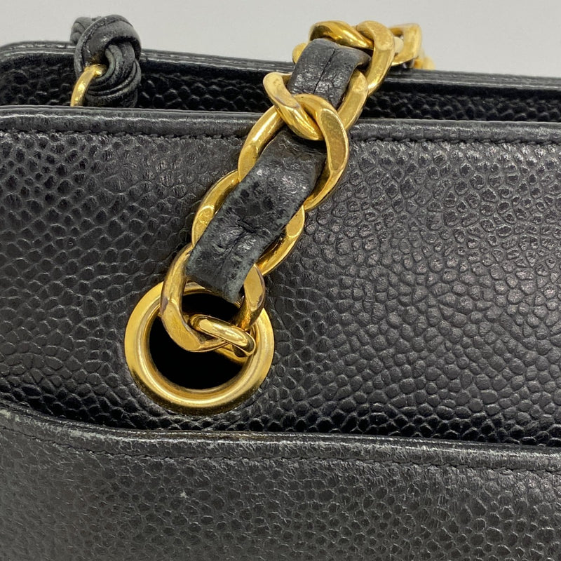 【6gc3721-k】シャネル ショルダーバッグ トリプルココ チェーンショルダー キャビアスキン ブラック ゴールド金具【中古】レディース