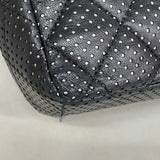 【6gc3756-k】シャネル ショルダーバッグ マトラッセ Wチェーン パンチング ラムスキン ブラック シルバー金具【中古】レディース