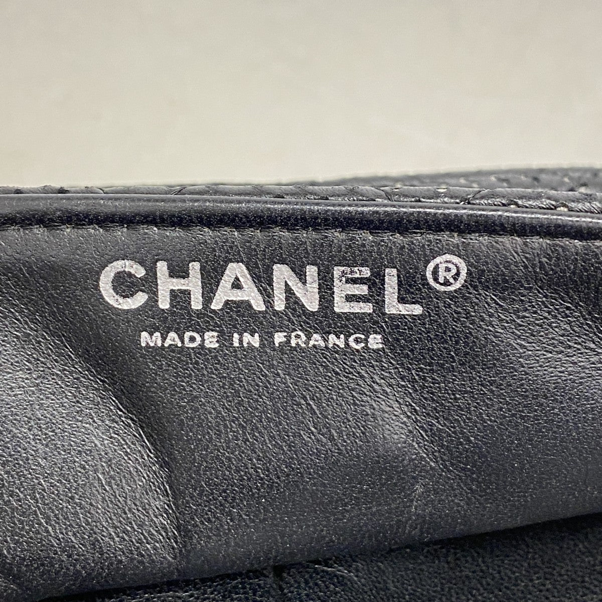 【6gc3756-k】シャネル ショルダーバッグ マトラッセ Wチェーン パンチング ラムスキン ブラック シルバー金具【中古】レディース