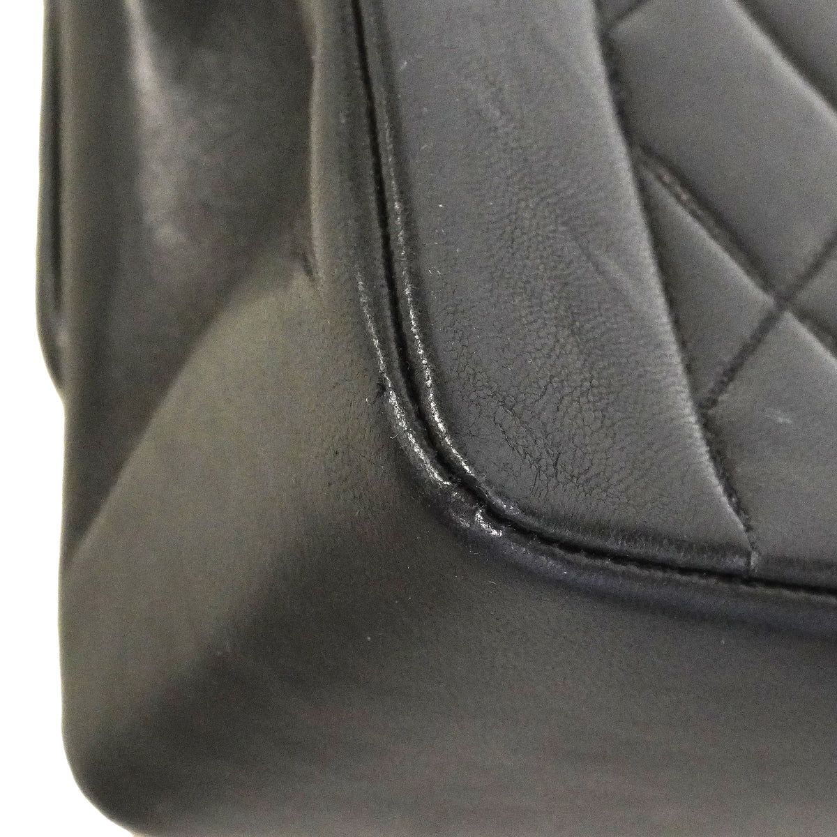 【6gd3794】シャネル ショルダーバッグ ダイアナ チェーンショルダー ラムスキン ブラック ゴールド金具【中古】レディース