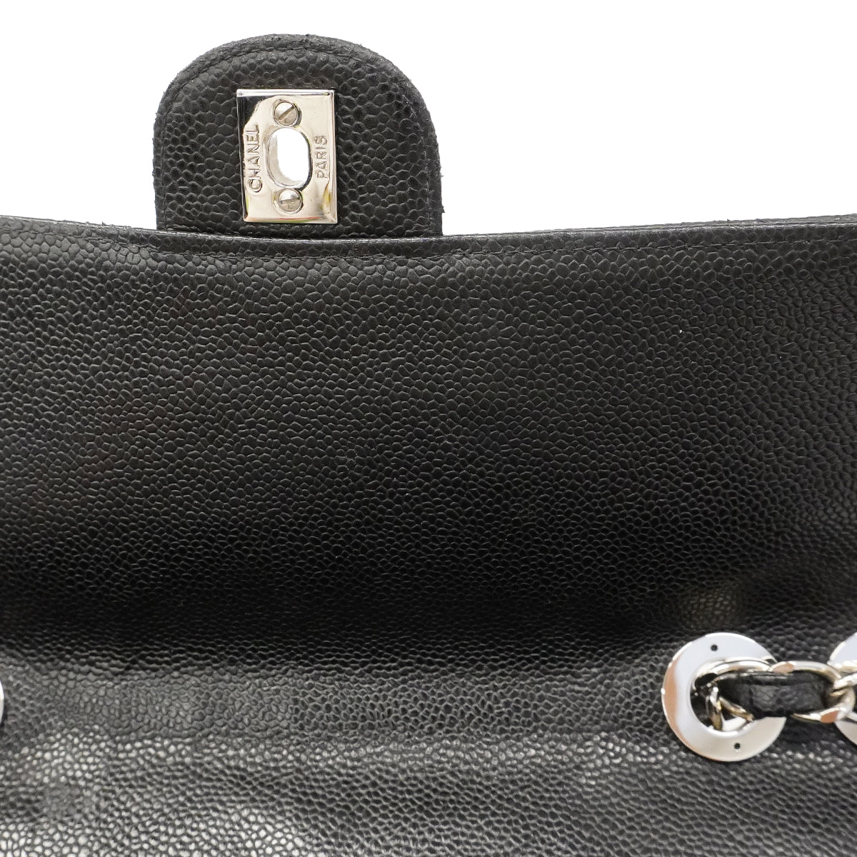 【6gd3797-h】シャネル ショルダーバッグ デカマトラッセ Wチェーン キャビアスキン ブラック シルバー金具【中古】レディース