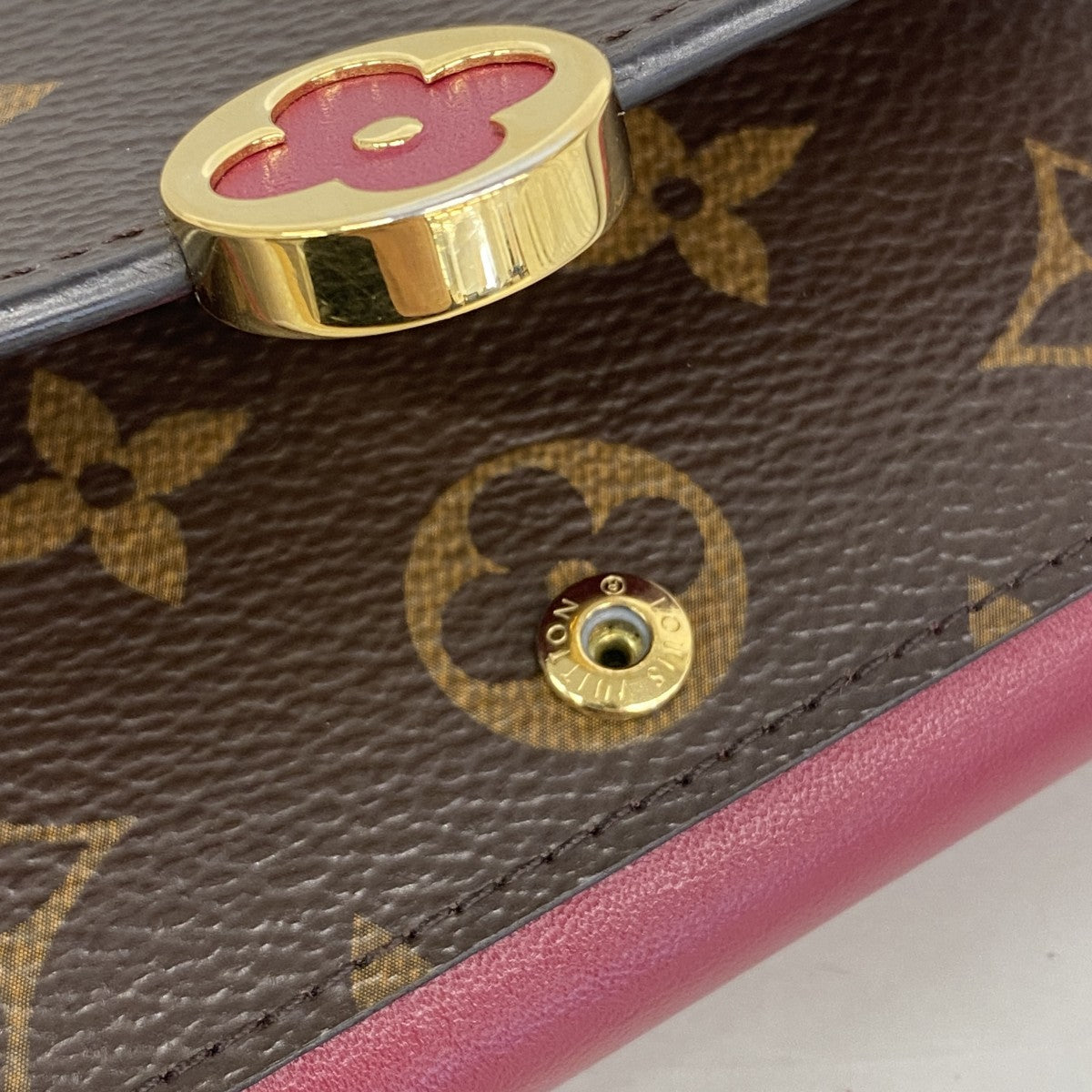 【6gd3834】ルイヴィトン 財布 モノグラム ポルトフォイユフロールコンパクト M64588 フューシャ【中古】レディース