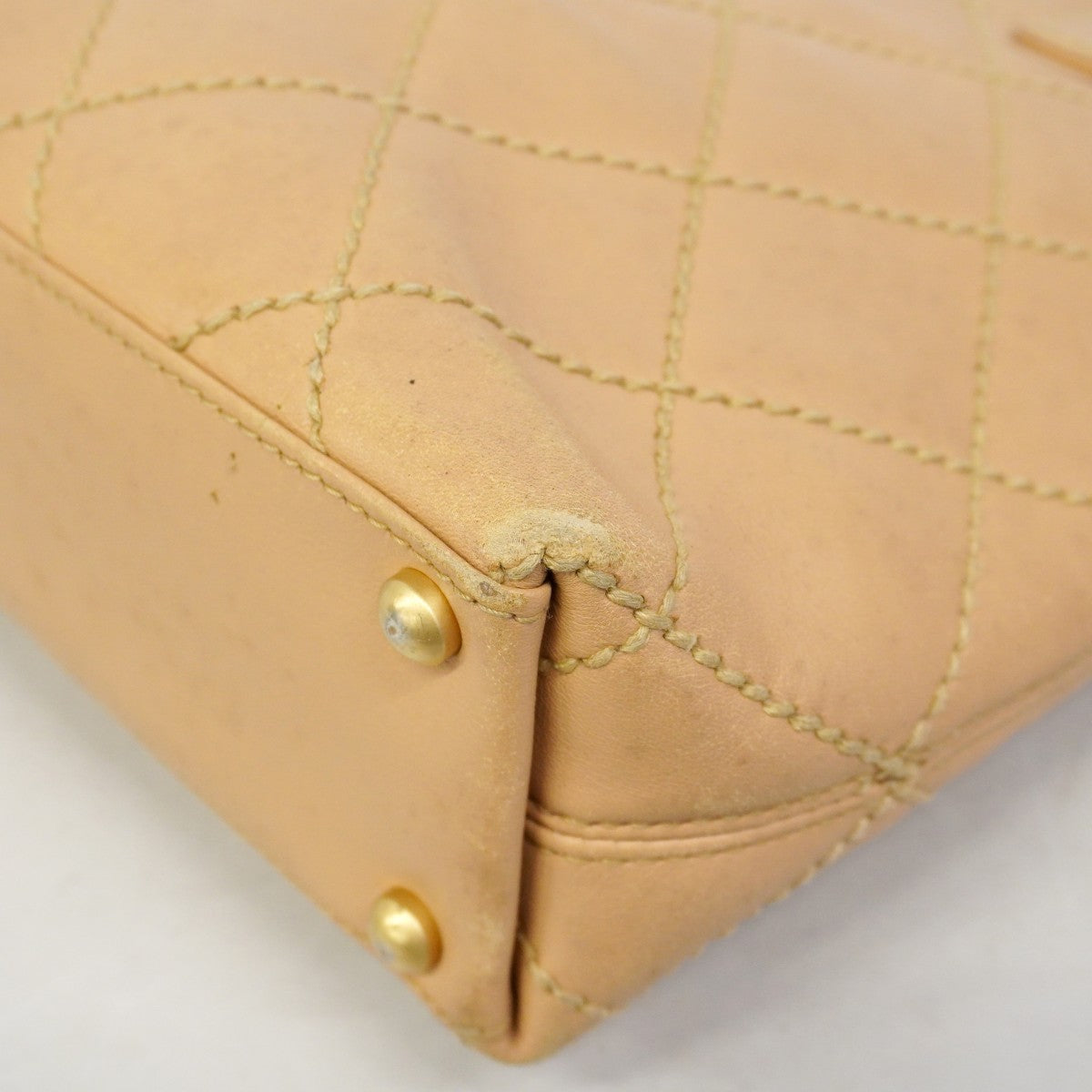 【6gd3835】シャネル トートバッグ ワイルドステッチ ラムスキン ベージュ ゴールド金具【中古】レディース