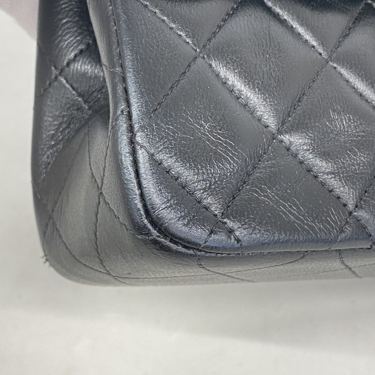 【6gd3883】シャネル ショルダーバッグ マトラッセ Wフラップ Wチェーン ラムスキン ブラック ゴールド金具【中古】レディース