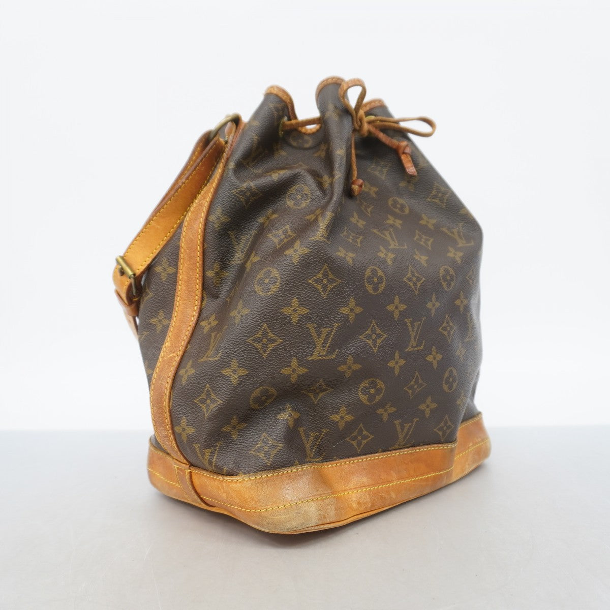 【6gd3931】ルイヴィトン ショルダーバッグ モノグラム ノエ M42224 ブラウン【中古】レディース