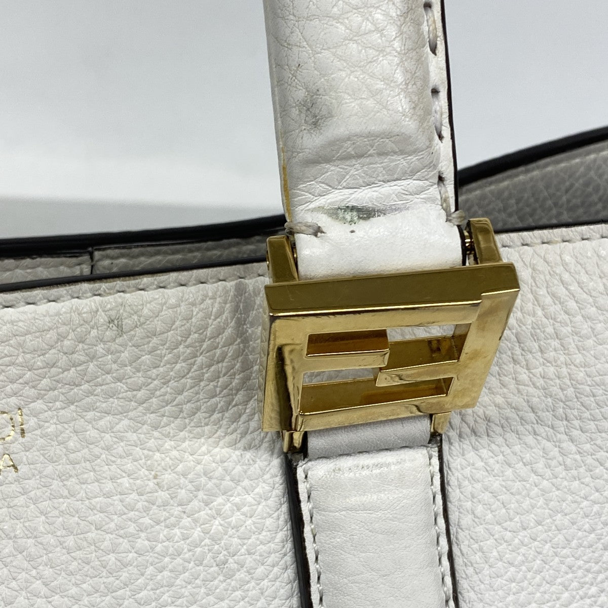 【6gd3966】フェンディ ハンドバッグ セレリア レザー ホワイト ゴールド金具 2wayバッグ【中古】レディース