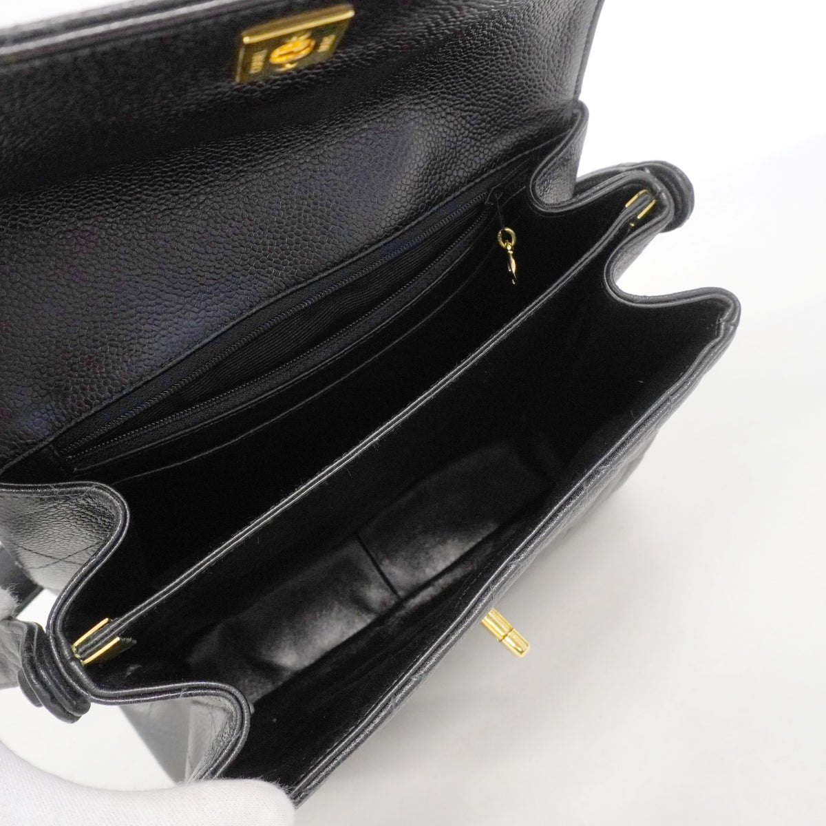 【6gd3995】シャネル ショルダーバッグ マトラッセ キャビアスキン ブラック ゴールド金具【中古】レディース