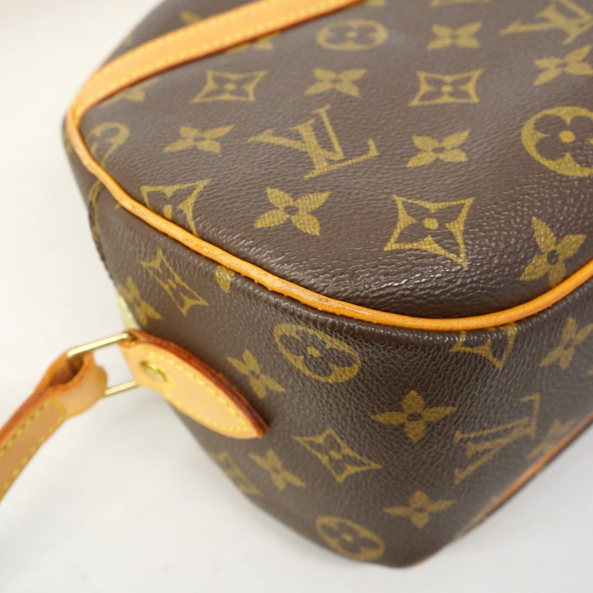 【6gd3998】ルイヴィトン ショルダーバッグ モノグラム ブロワ M51221 ブラウン【中古】レディース
