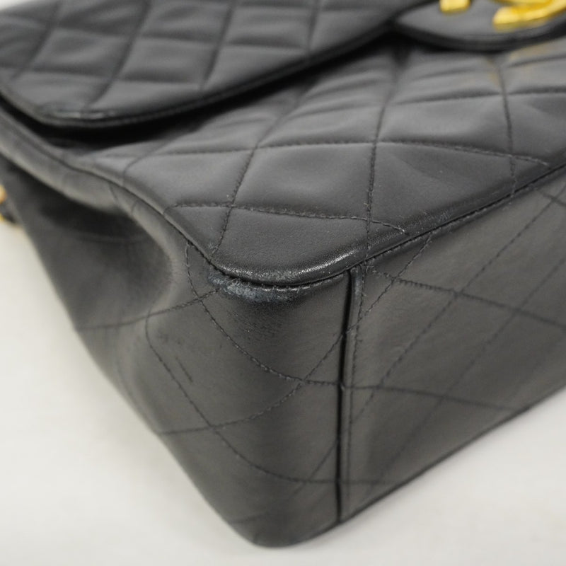 【6gd4015】シャネル ショルダーバッグ デカマトラッセ Wチェーン ラムスキン ブラック ゴールド金具【中古】レディース