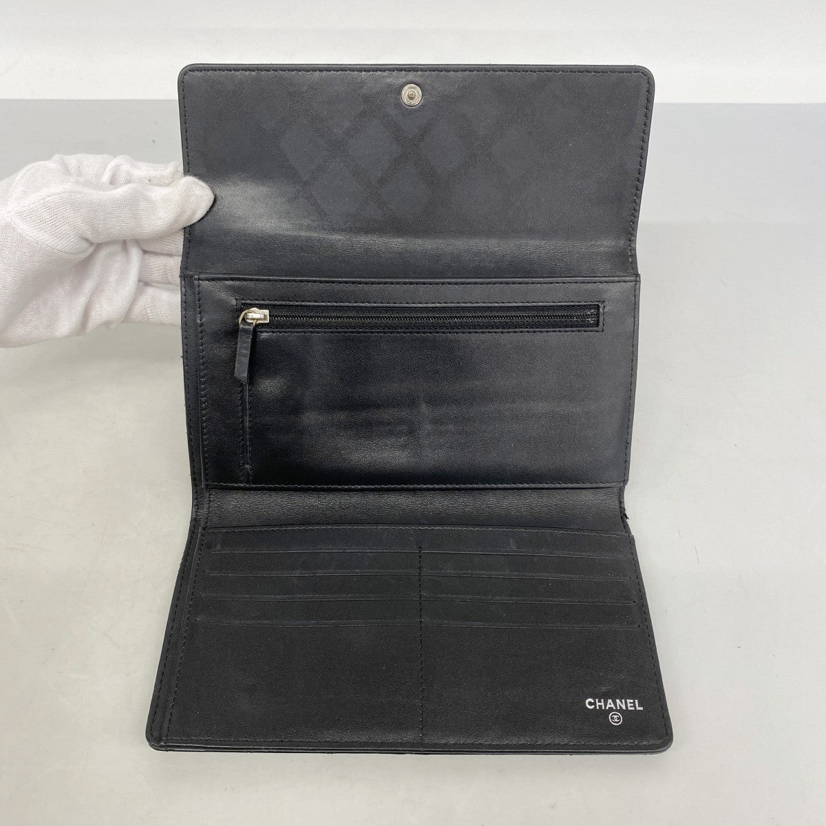 【6gd4033】シャネル 三つ折り長財布 ブリリアント パテントレザー ブラック シルバー金具【中古】レディース
