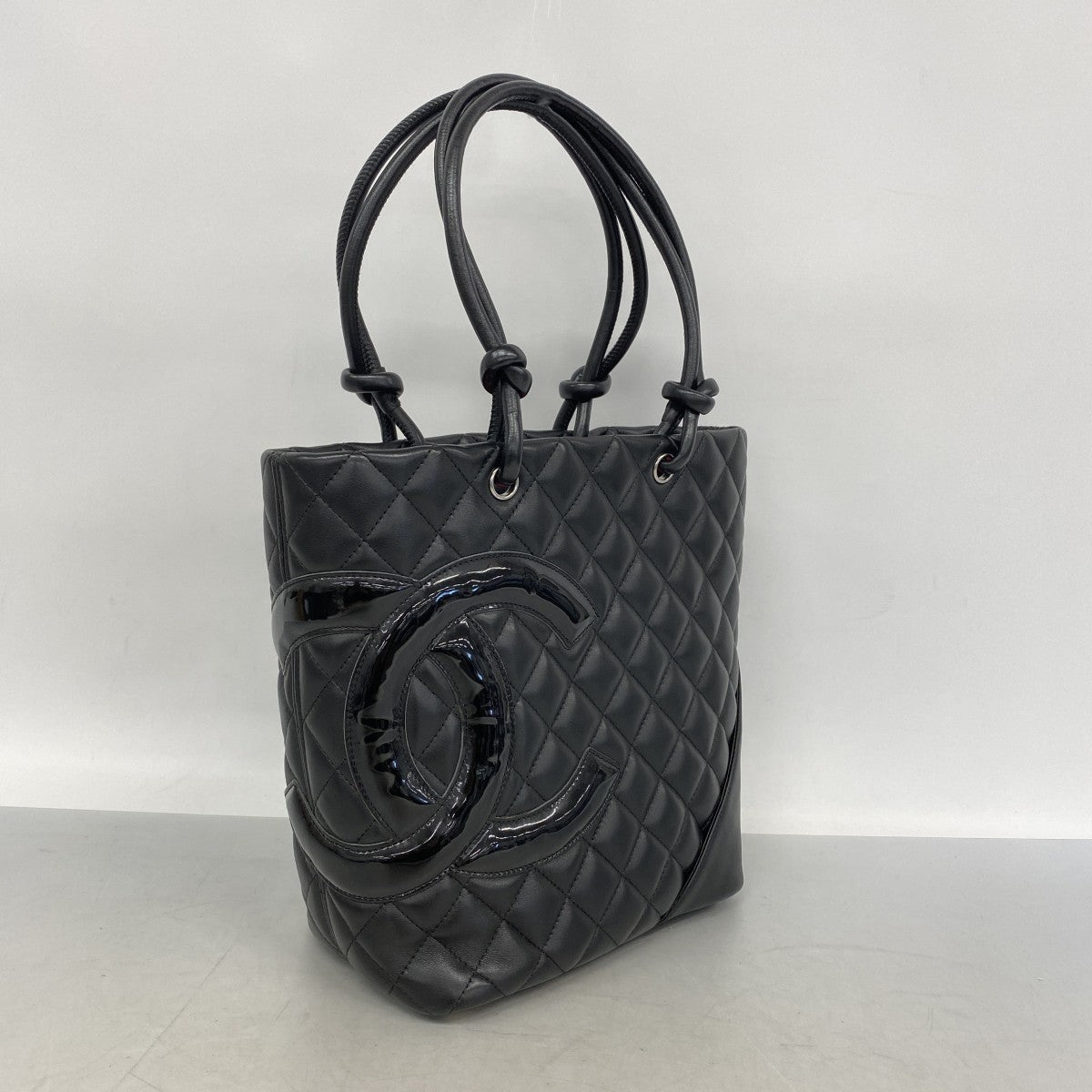 【6gd4057-k】シャネル トートバッグ カンボン ラムスキン ブラック シルバー金具【中古】レディース