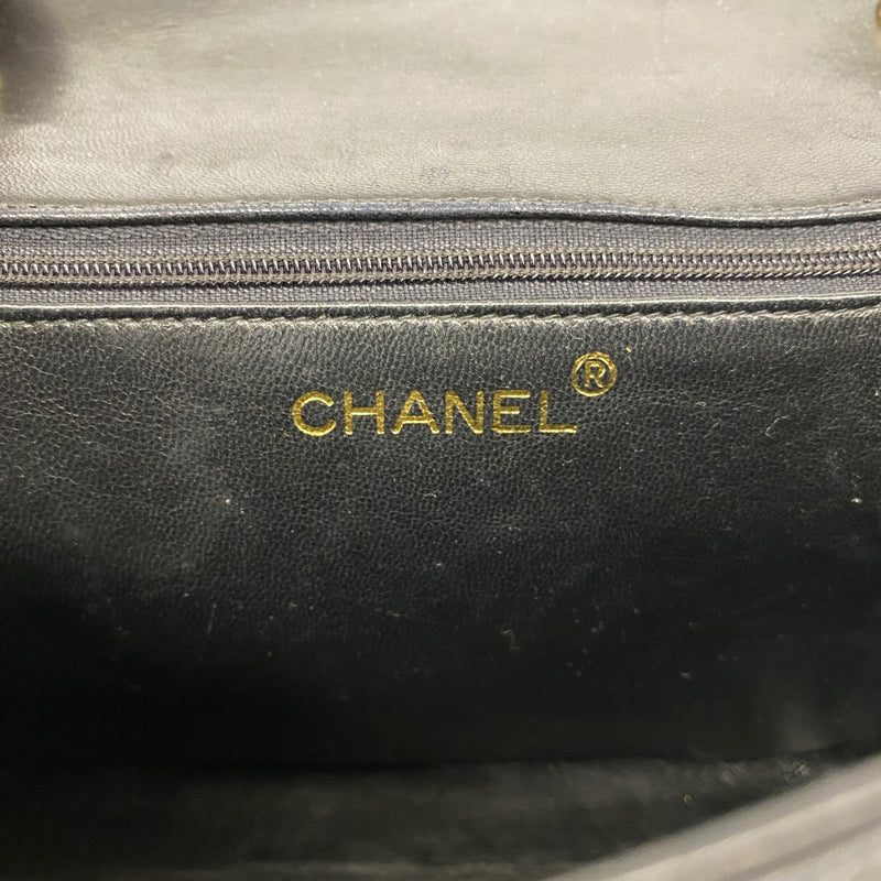 【6gd4068】シャネル ショルダーバッグ マトラッセ チェーンショルダー ラムスキン ブラック ゴールド金具【中古】レディース