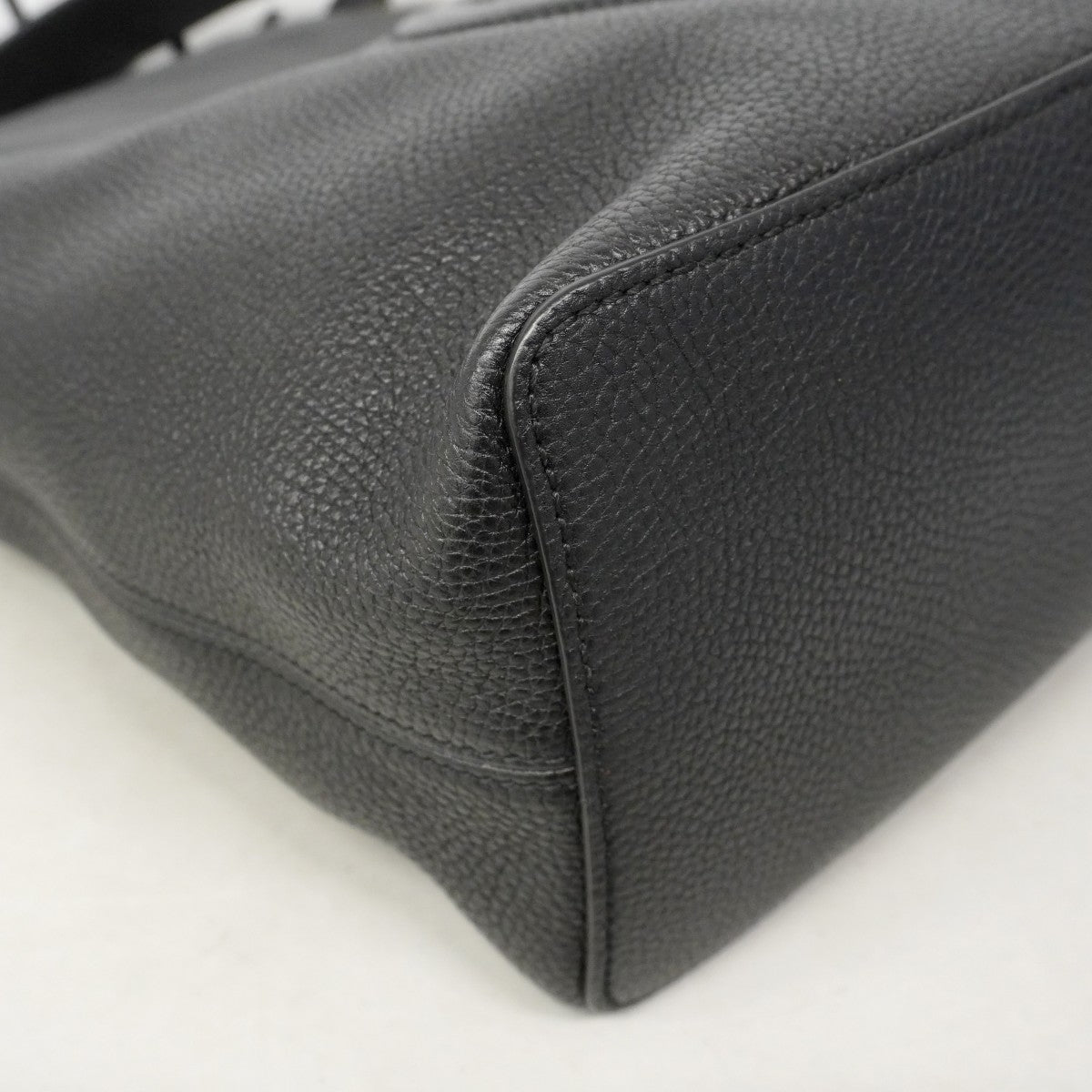 【6gd4088-k】グッチ ショルダーバッグ ソーホー 536194 レザー ブラック シャンパンゴールド金具【中古】レディース