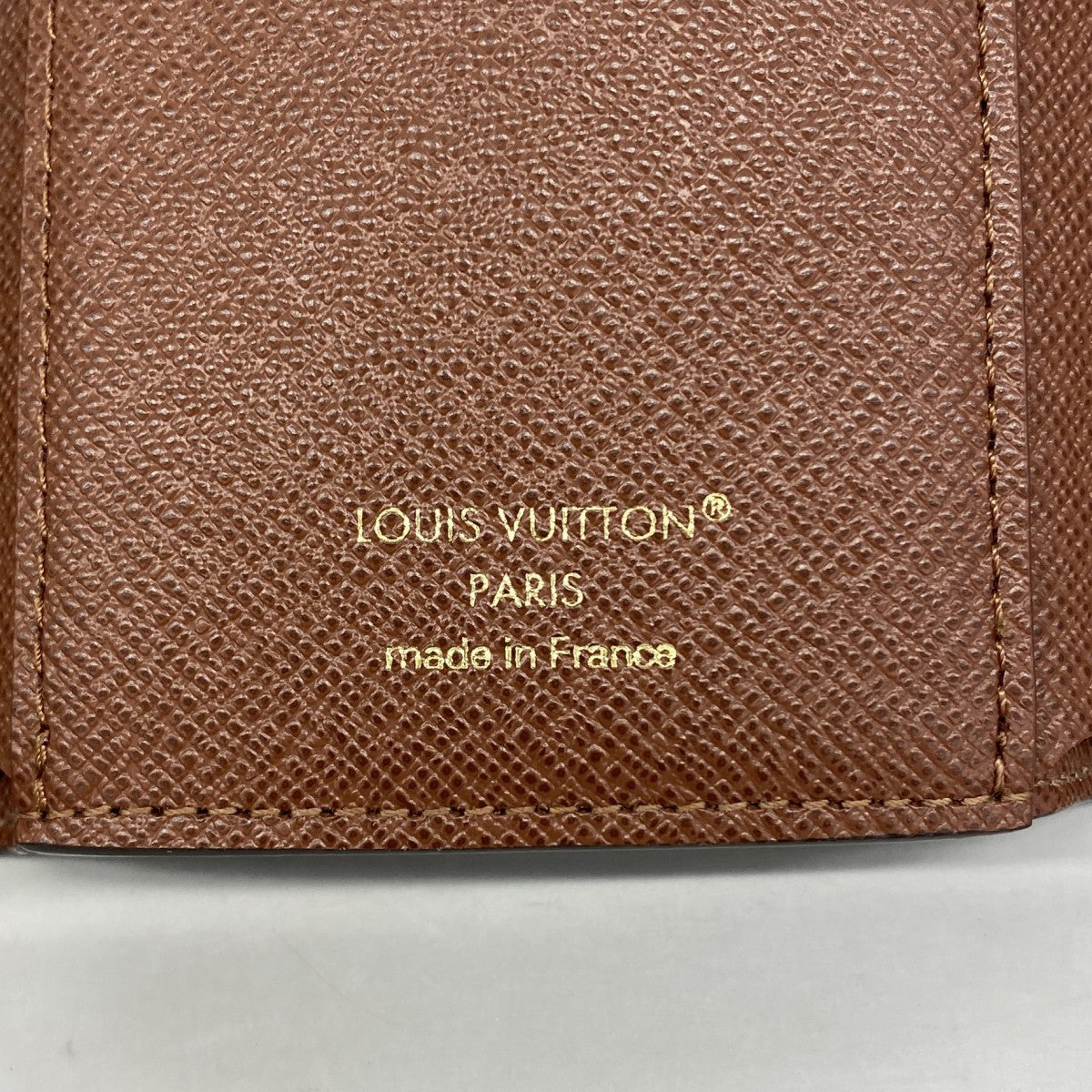 【6gd4108】ルイヴィトン 三つ折り財布 モノグラム ポルトフォイユヴィクトリーヌ M62472 ブラウン【中古】レディース