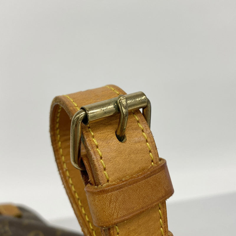 【6gd4179】ルイヴィトン ショルダーバッグ モノグラム ソミュール35 M42254 ブラウン【中古】レディース