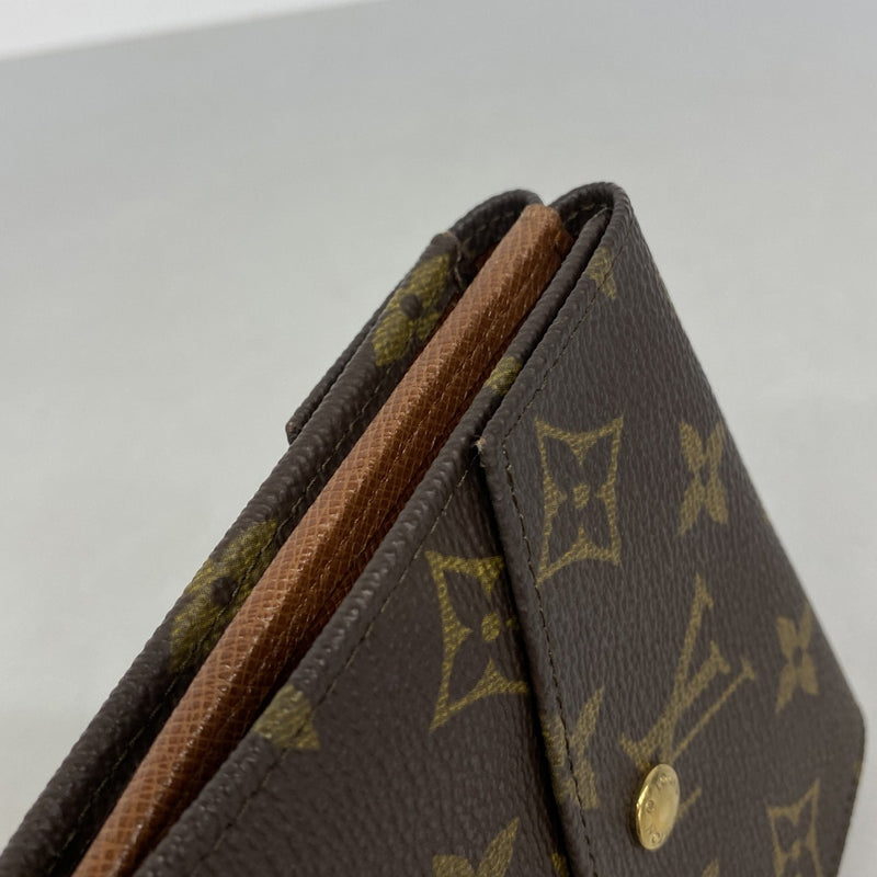 【6gd4184】ルイヴィトン 三つ折り財布 モノグラム ポルトモネビエカルトクレディ M61660 ブラウン【中古】レディース