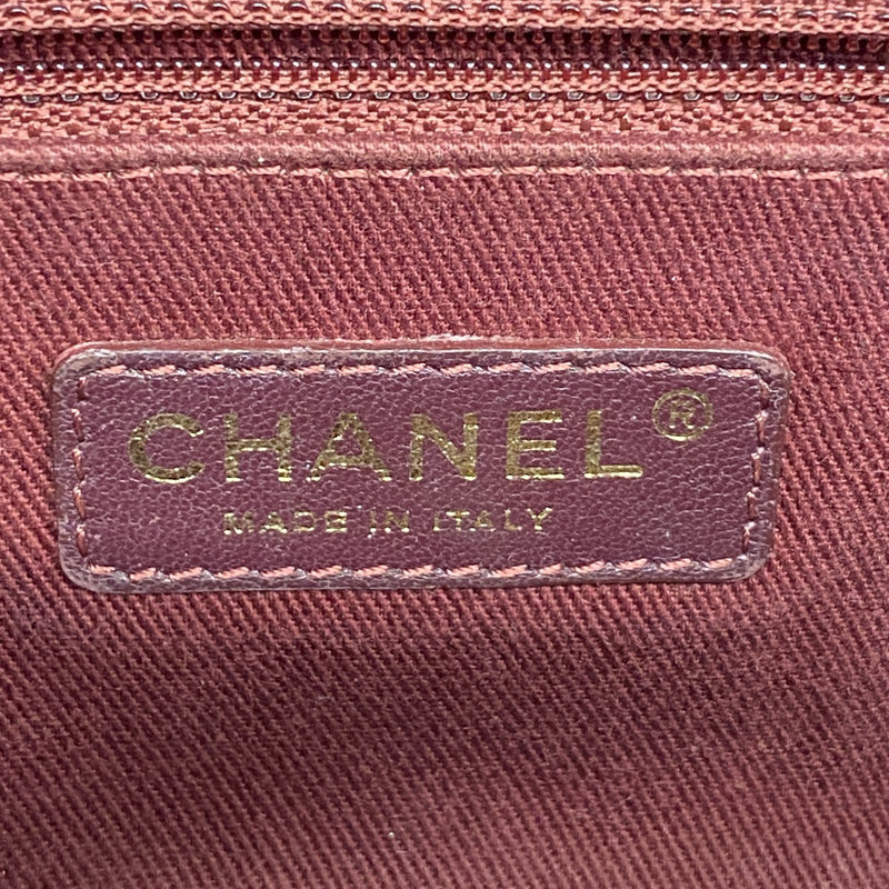 【6gd4235】シャネル ショルダーバッグ マトラッセ Wチェーン キャビアスキン ブラック ゴールド金具【中古】レディース