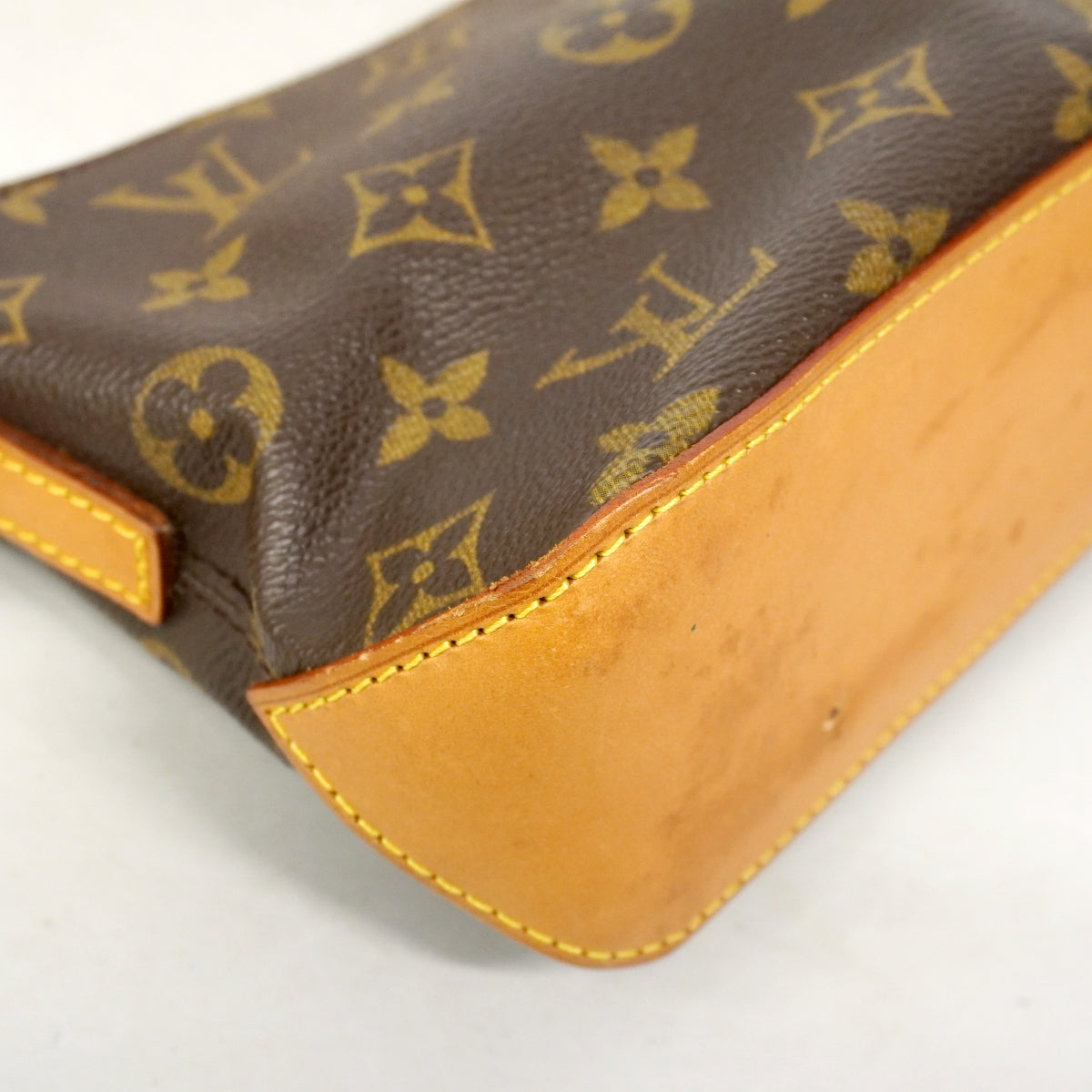 【6gd4259】ルイヴィトン ショルダーバッグ モノグラム トロター M51240 ブラウン【中古】レディース